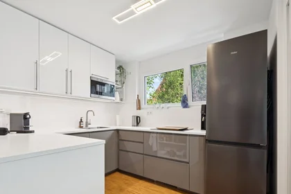 Chambre privée à Günterstalstraße, image 1 de 10