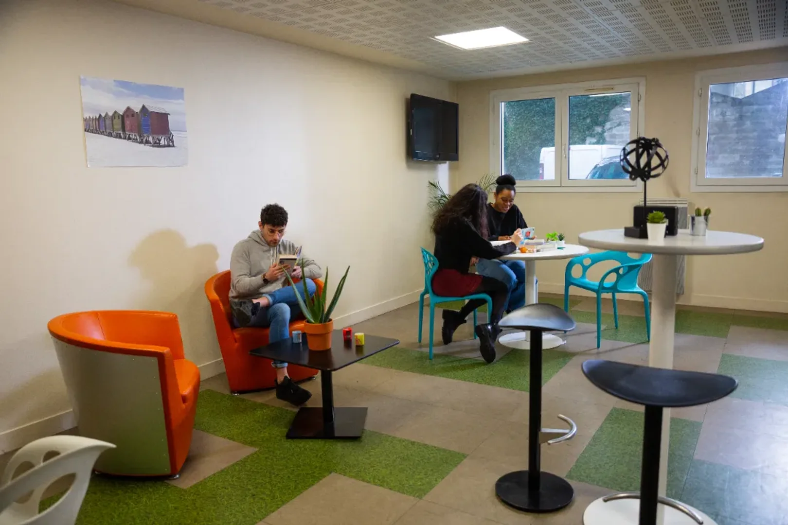 Samodzielna kawalerka dla studentów w centrum
