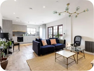 Entire apartment at Jubilee Street, image 1 of 17