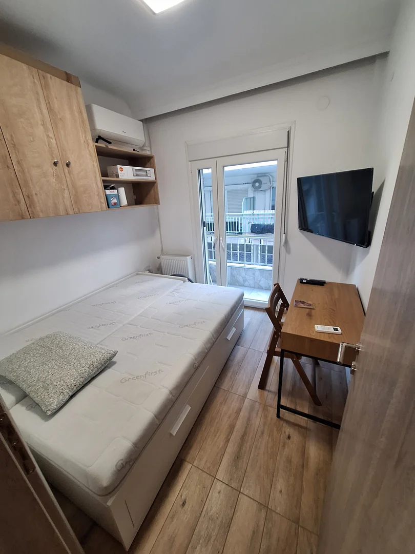 Chambre abordable pour les étudiants avec un bon éclairage dans 