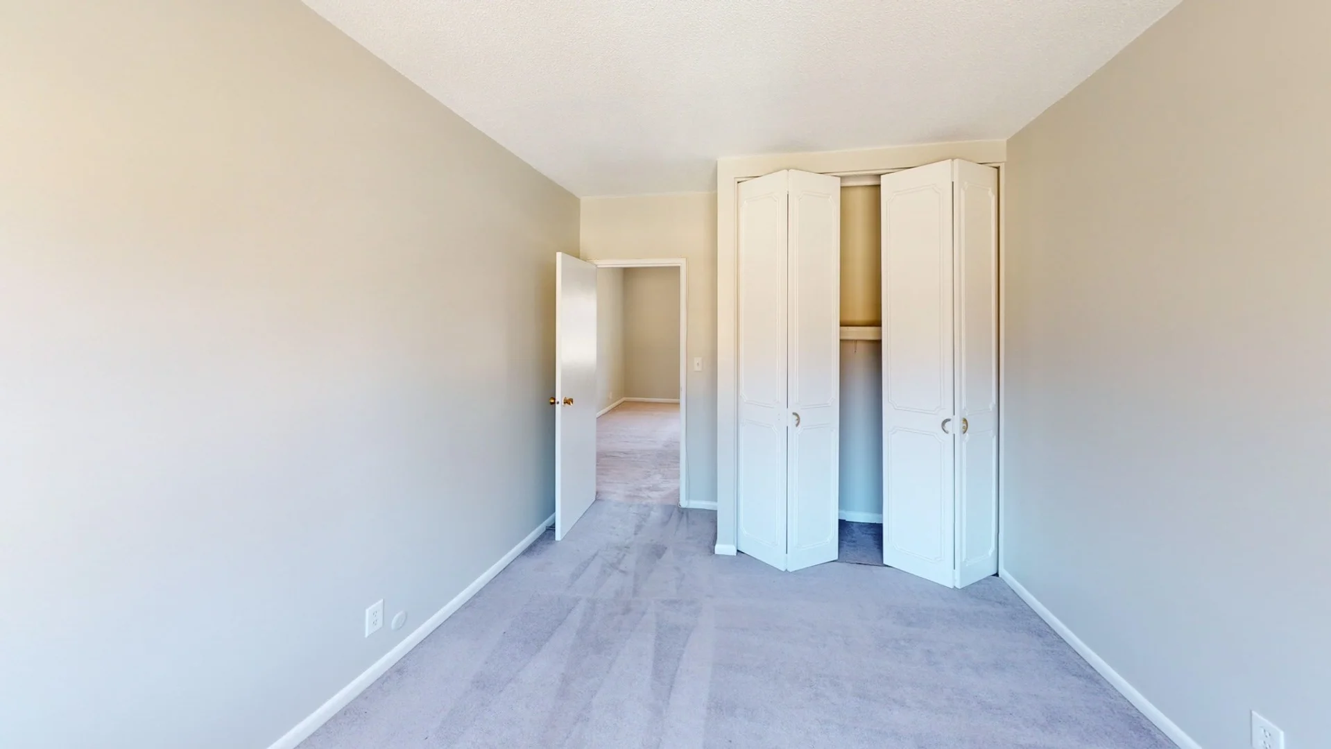 137, Lake Shore Rd., Unit 4, Brighton, Boston, MA, 02135