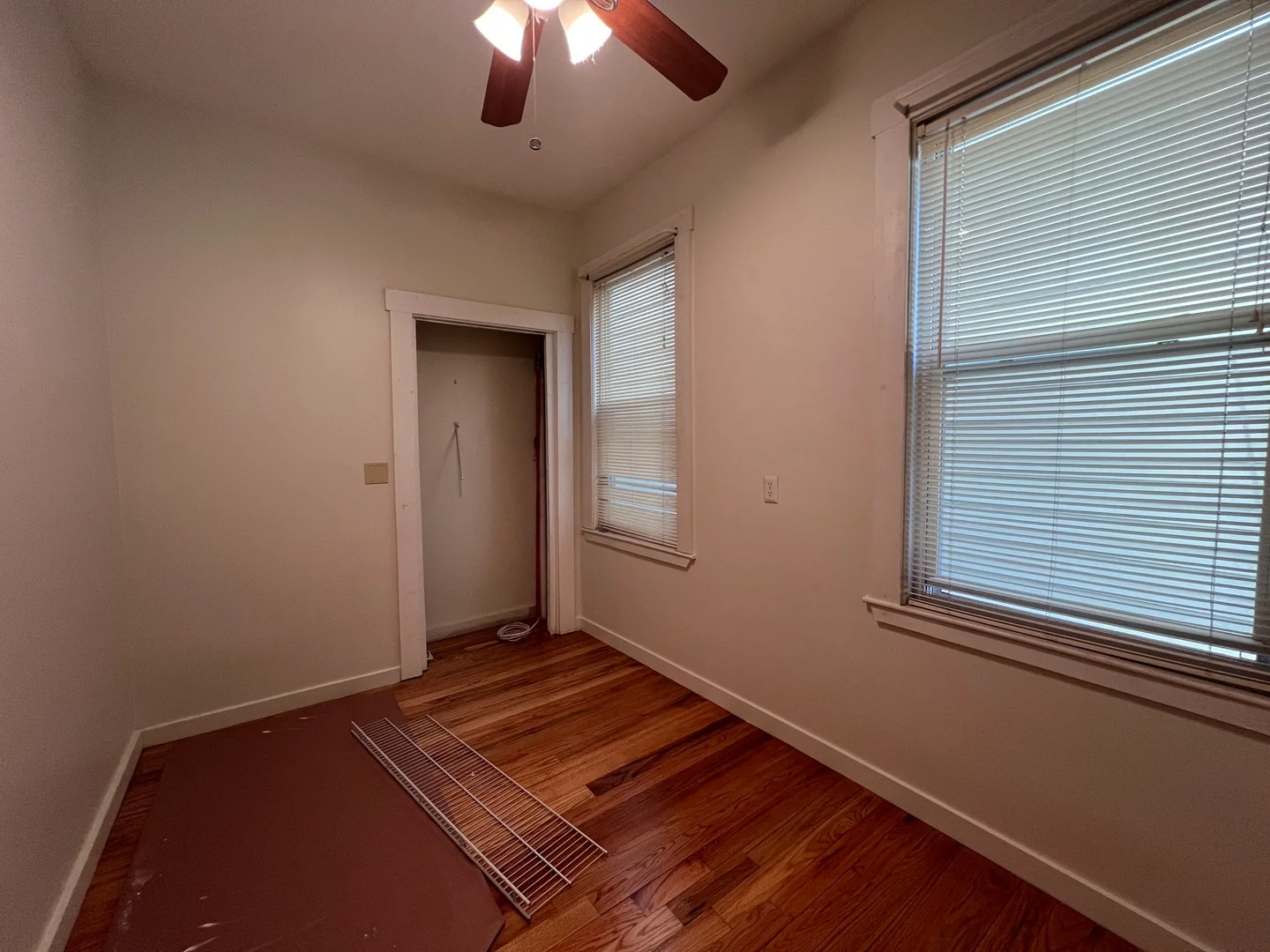 1204, Cambridge St., Unit 1, Inman Square, Cambridge, MA, 02139