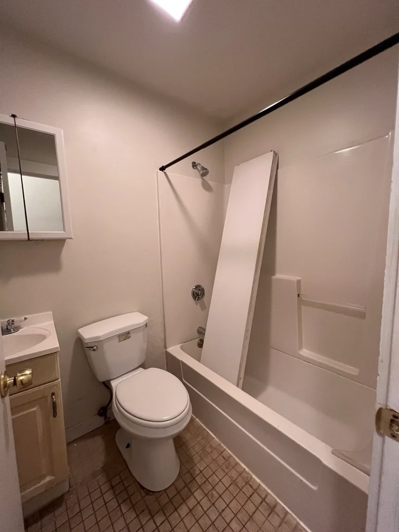 1204, Cambridge St., Unit 1, Inman Square, Cambridge, MA, 02139