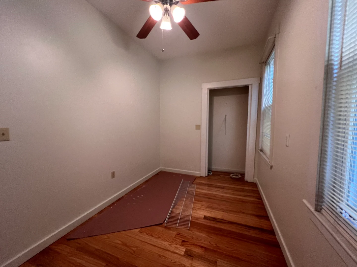 1204, Cambridge St., Unit 1, Inman Square, Cambridge, MA, 02139