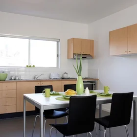 Studio in residence at 96 Edmund Rice Dr, Southport QLD 4215, Australia, image 3 of 17