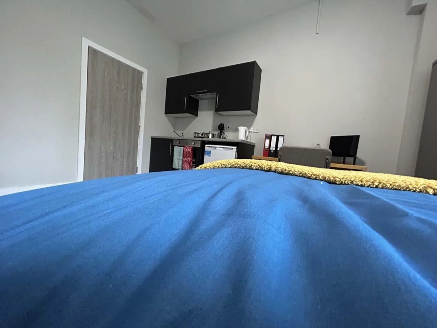 Fully equipped studio flat for students in 