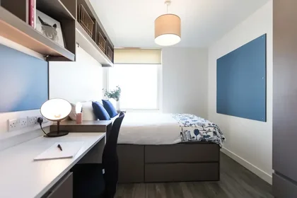 Habitación privada en 173 Kingston Rd, New Malden KT3 3SS, UK , imagen 1 de 10