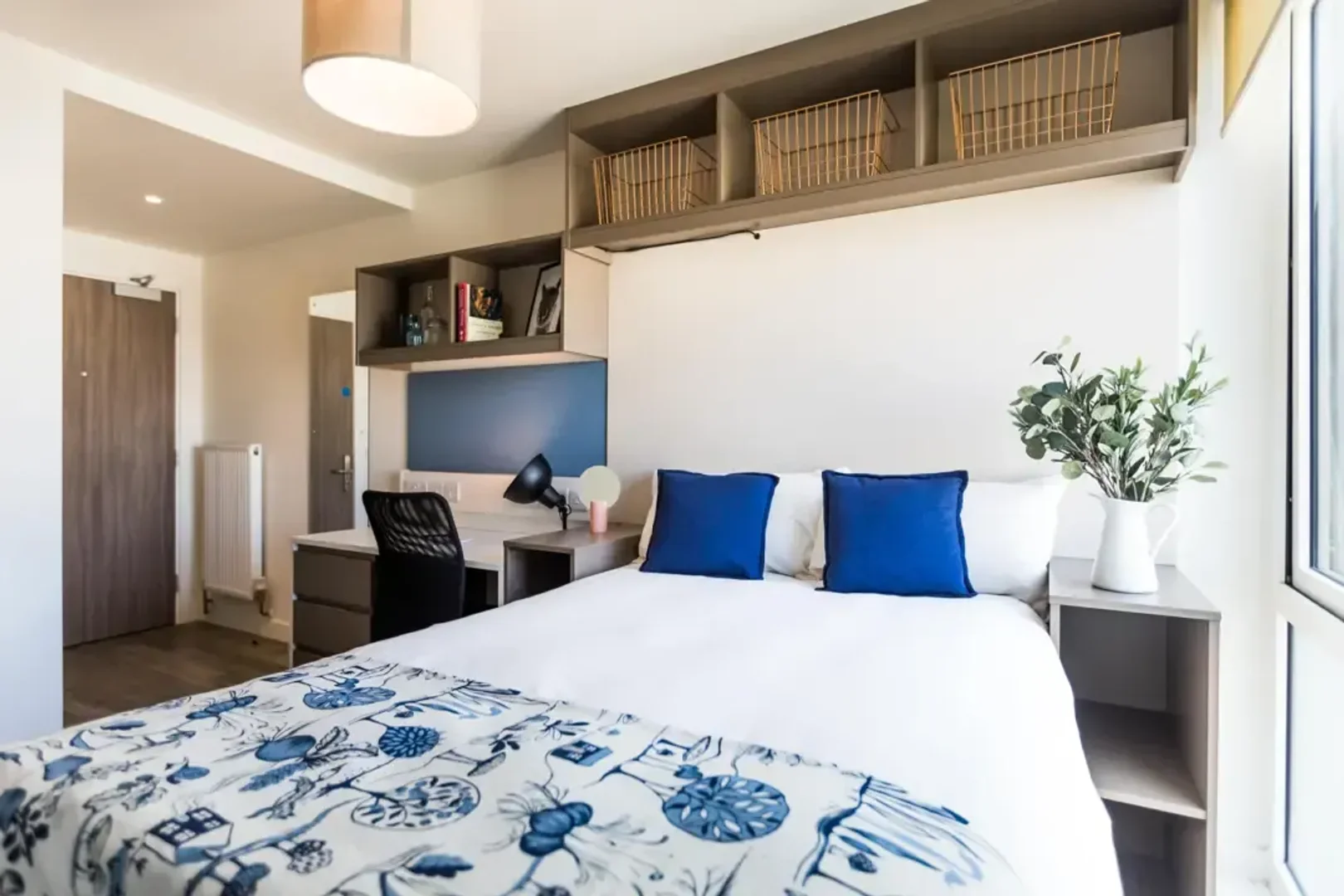 Habitación estudiantil económica con ubicación conveniente en 