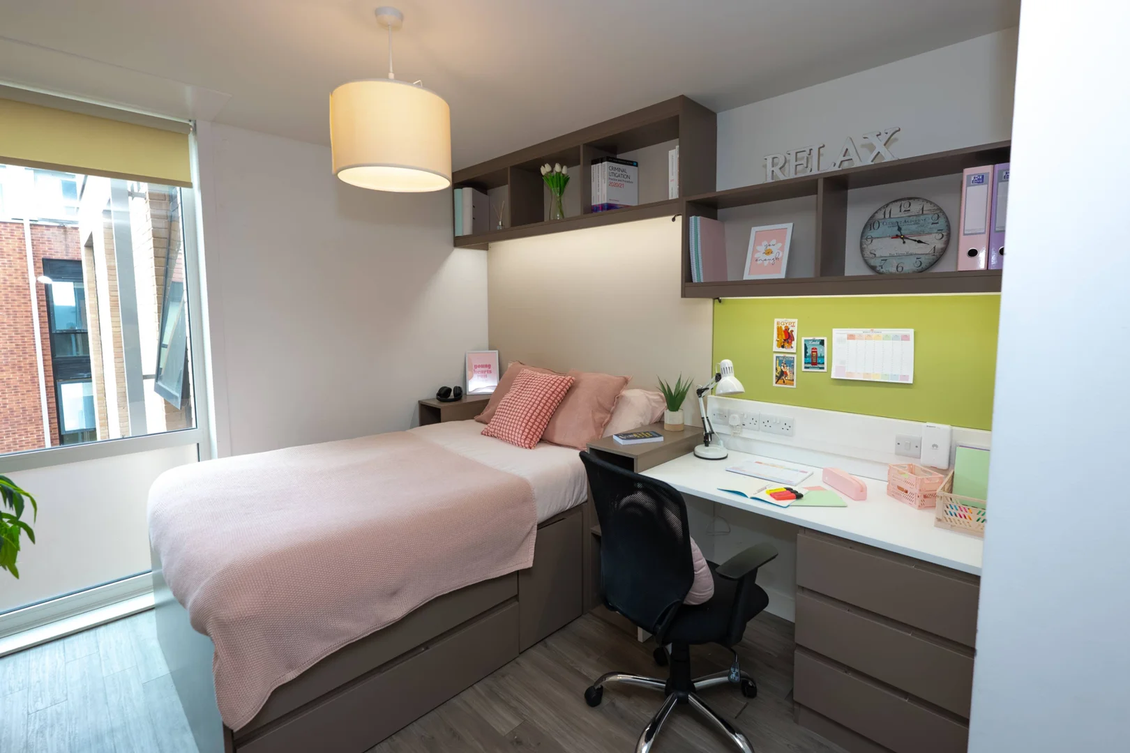 Habitación para estudiantes en  con modernas comodidades