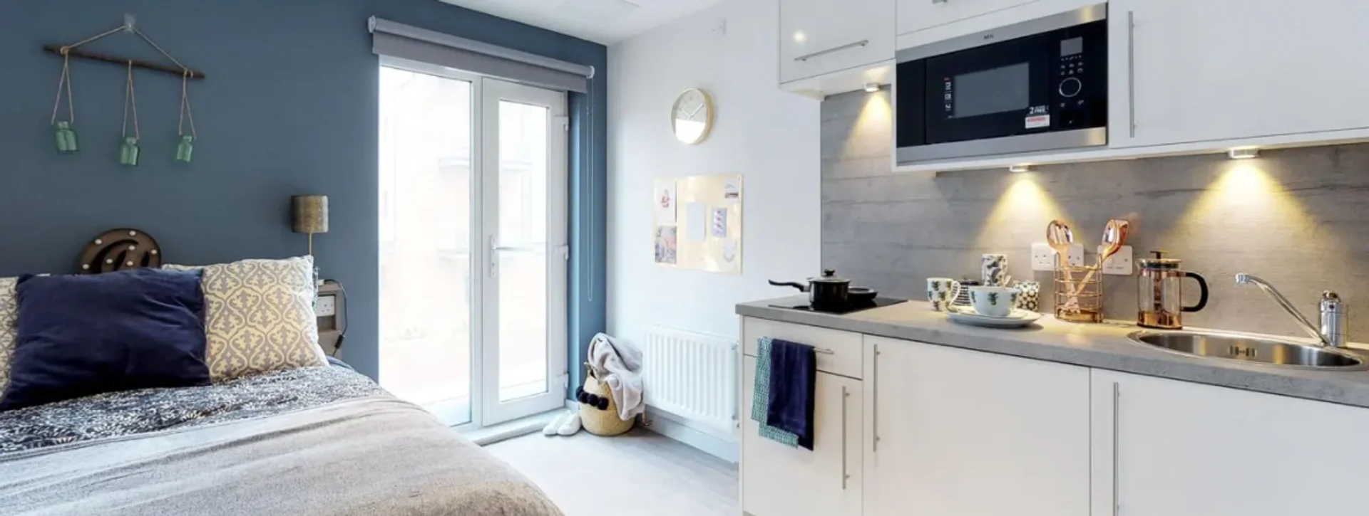 Self-contained studio for students in central 