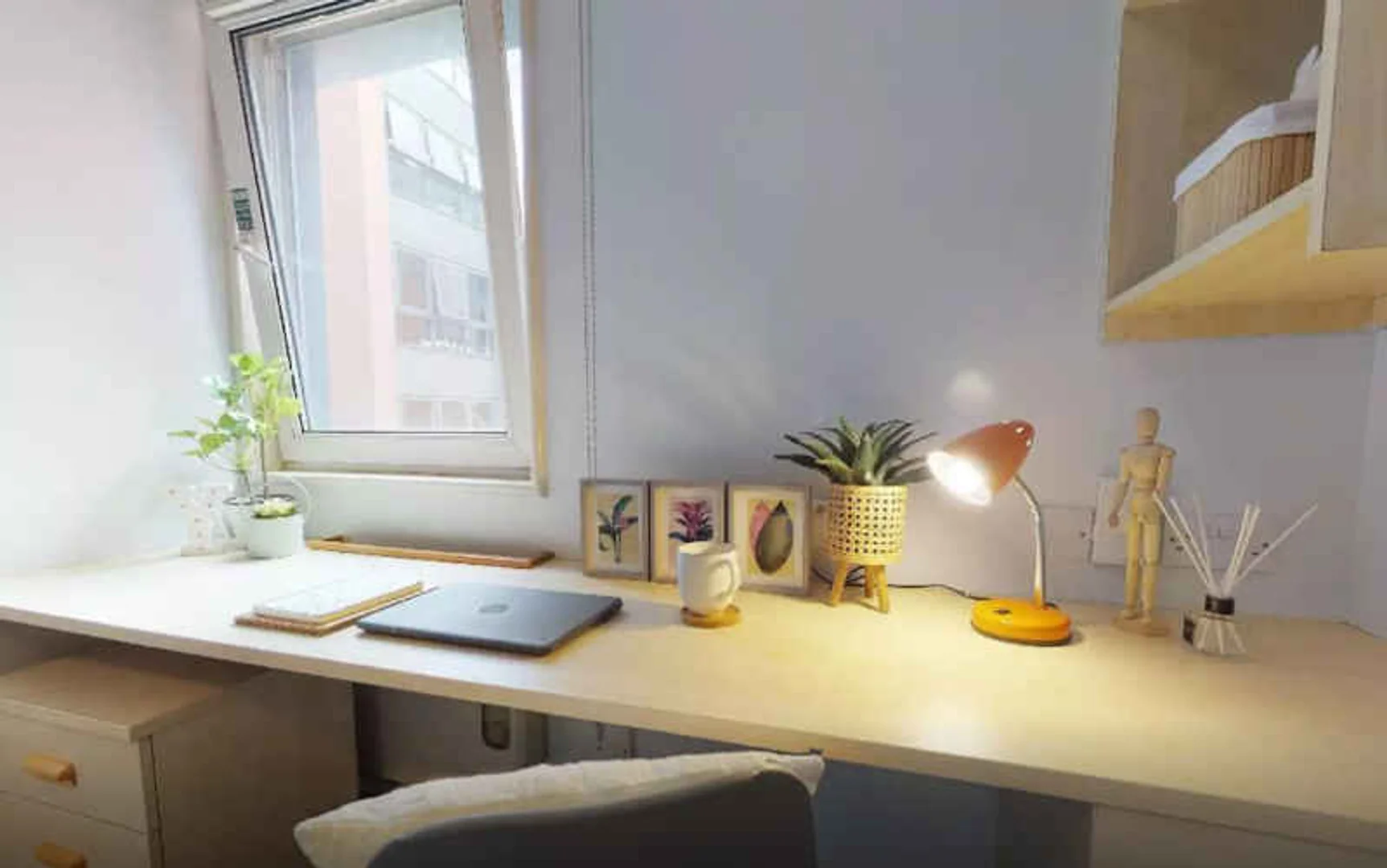 Habitación en apartamento estudiantil en alquiler en , completamente amueblado