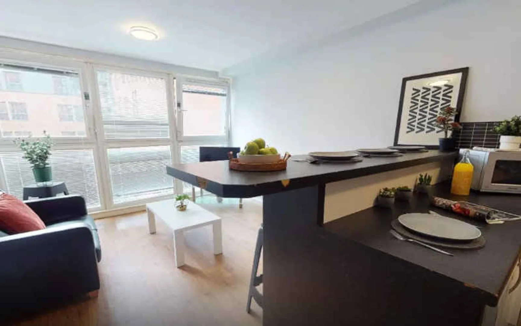 Habitación para estudiantes en  con modernas comodidades