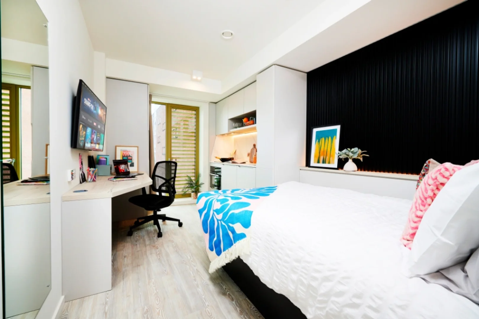 Fully equipped studio flat for students in 