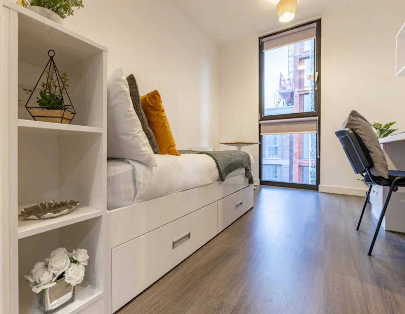 Fully equipped studio flat for students in