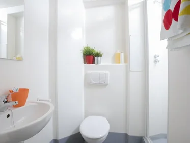 Habitación privada en residencia en 37-43 Green Lanes, Newington Green, London N16 9BS, United Kingdom    , imagen 6 de 15