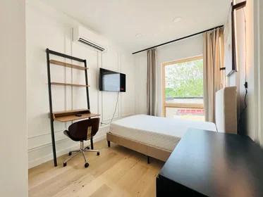 Entire apartment in residence at 361 Winthrop Street,  3, Prospect Lefferts Gardens, Brooklyn, NY, 11225, image 3 of 7