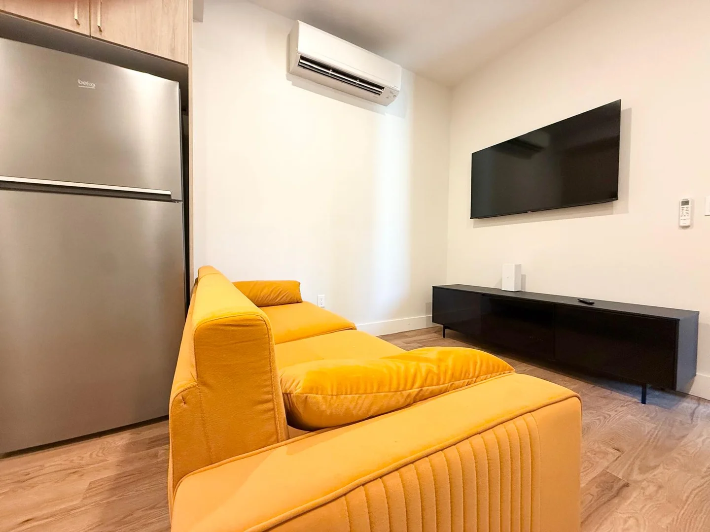 980 Kent Avenue, 4B, Bedford-Stuyvesant, Brooklyn, NY, 11205