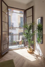 Quarto privado em Passatge de la Pau, imagem 8 de 38
