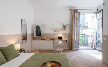 Quarto privado em Passatge de la Pau, imagem 6 de 38
