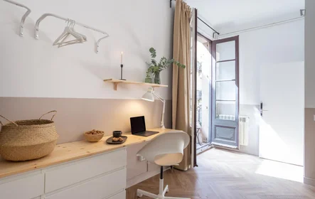 Quarto privado em Passatge de la Pau, imagem 8 de 38