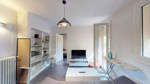 Quarto privado em 21 Avenue des Mazades, imagem 1 de 10