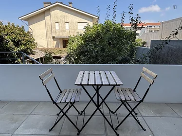 Quarto privado em Rua de Costa Cabral, imagem 15 de 15