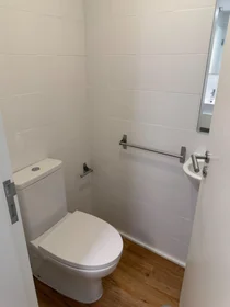 Quarto privado em Rua de Costa Cabral, imagem 7 de 15