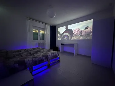 Entire apartment at Via Giotto di Bondone, image 4 of 13