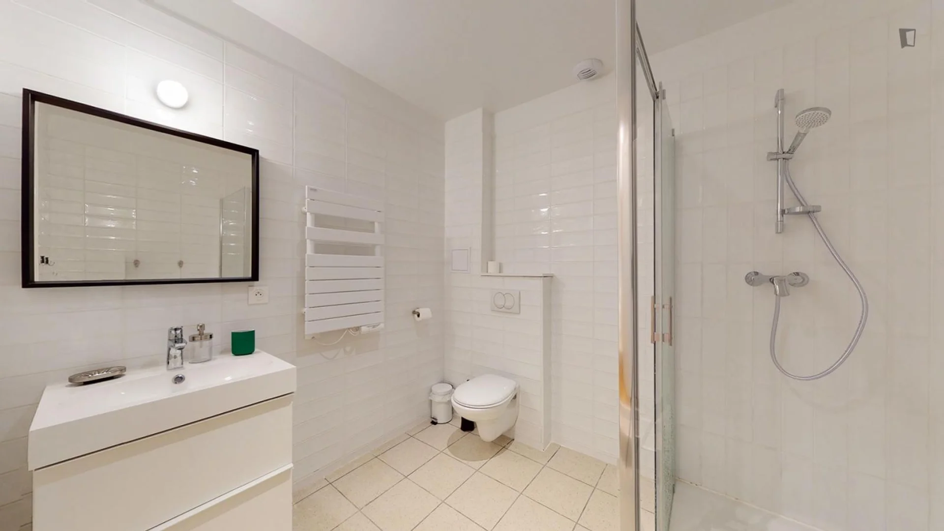 Comfortable and spacious student room in 