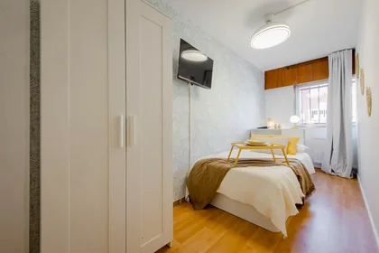 Shared room at Calle Aguamarina, , image 2 of 10