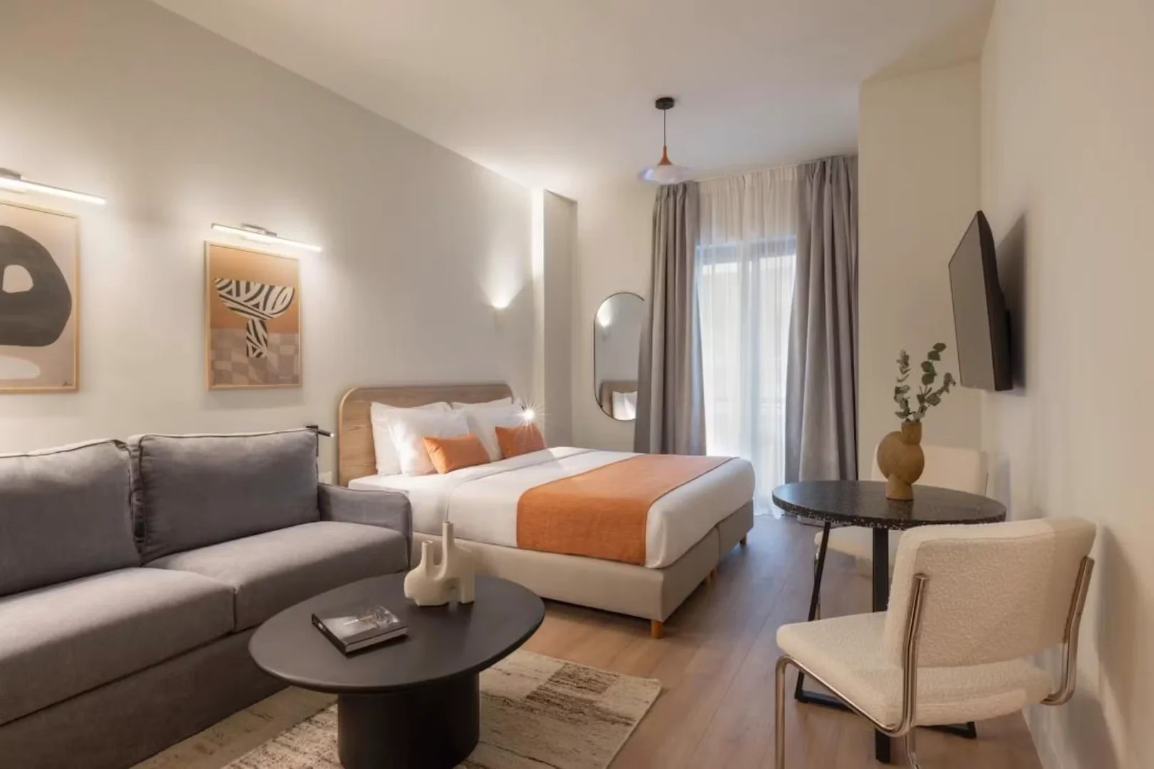 Mpoumpoulinas, Piraeus
