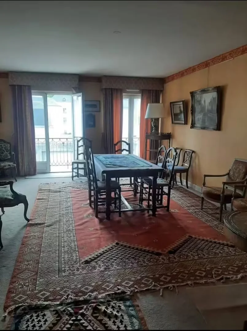 Camera per studenti in  con area studio e servizi in comune
