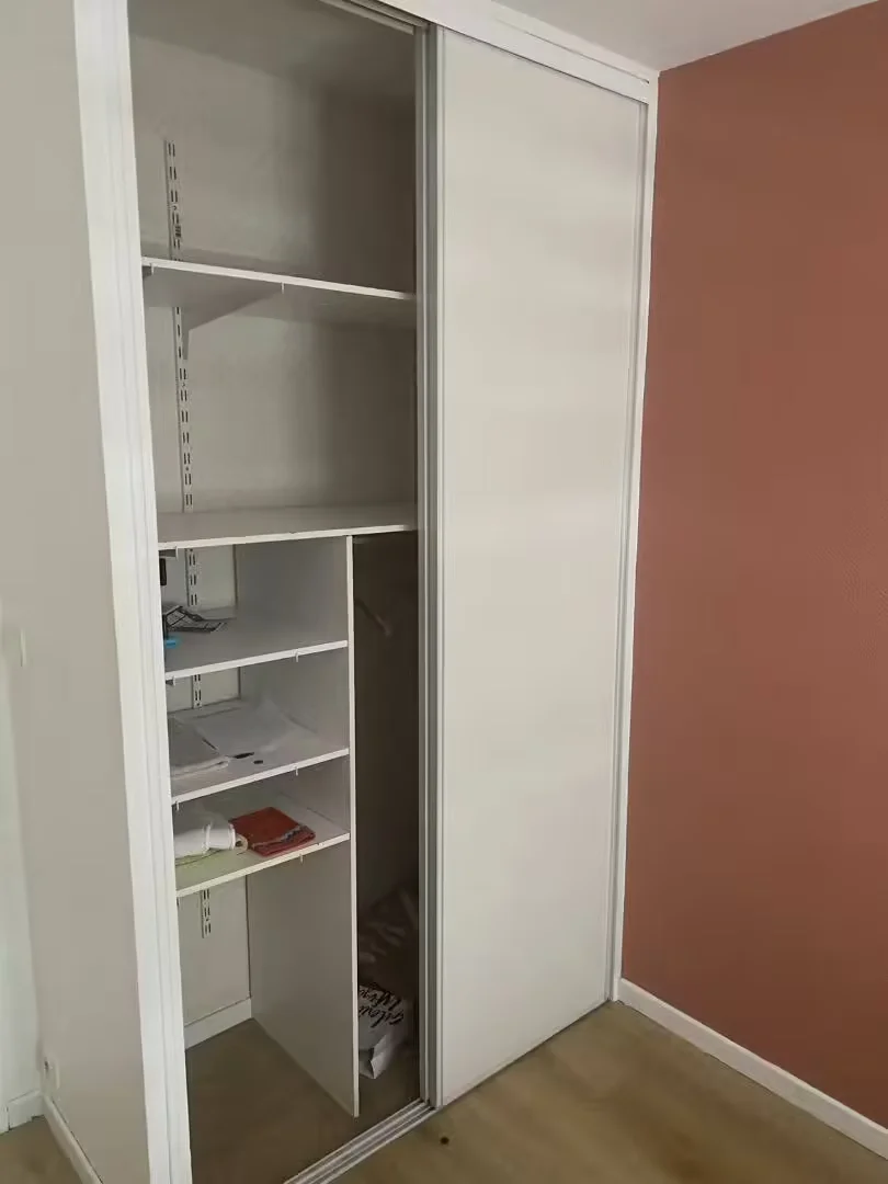 Habitación para estudiantes en  con área de estudio y facilidades compartidas