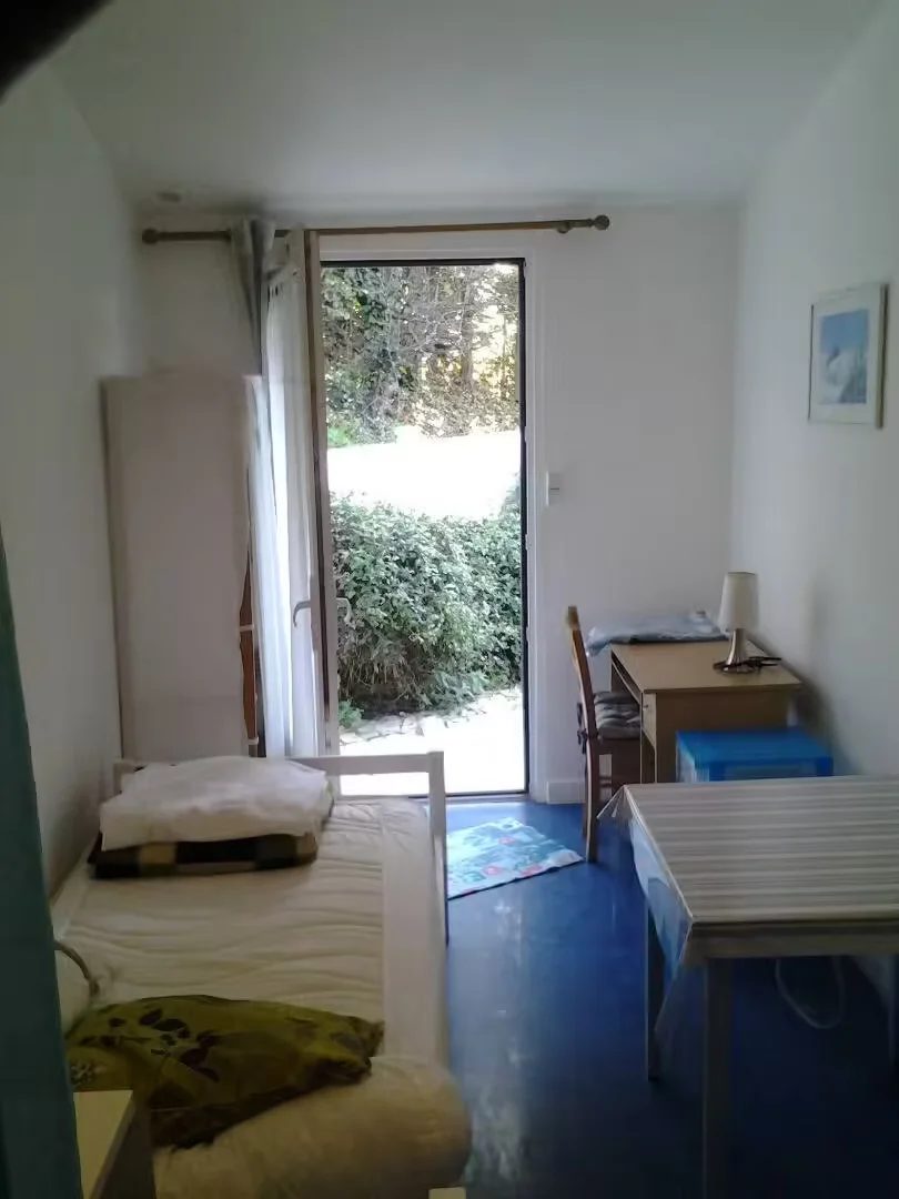Camera per studenti economica vicino al campus a 