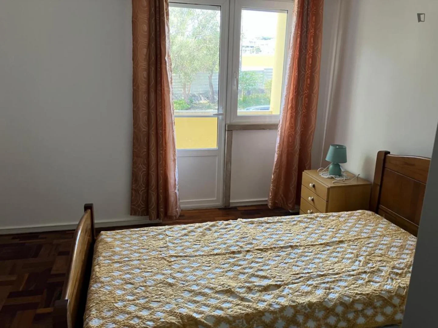 Budget-friendly student room close to campus in