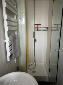 Chambre privée à Rua dos Cedros, image 7 de 14