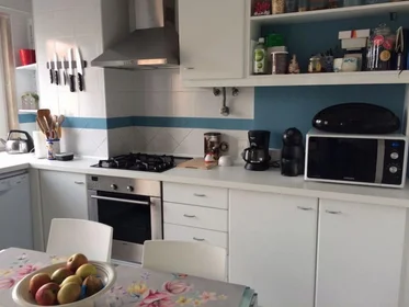 Chambre privée à Rua dos Cedros, image 9 de 14