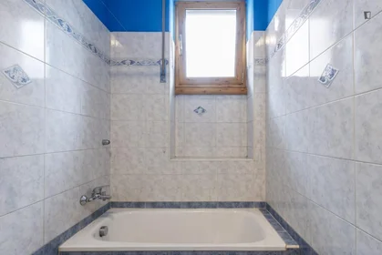 Apartamento inteiro em Via Ambrogio Strada, imagem 15 de 28