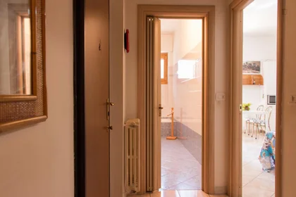 Apartamento inteiro em Via Ambrogio Strada, imagem 25 de 28