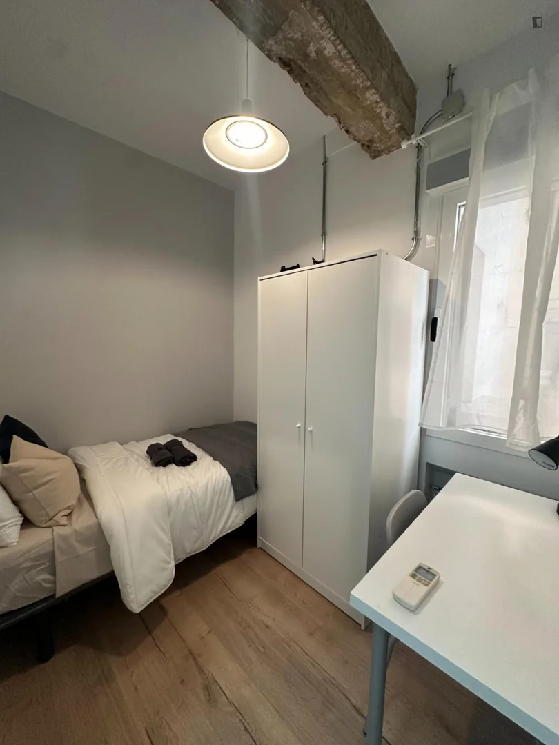 Quarto acolhedor para estudantes disponível em 