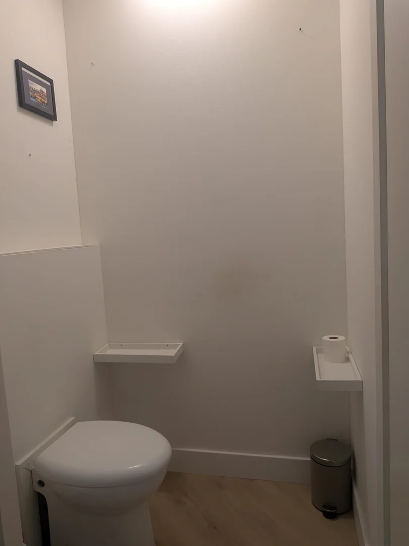 Comfortable and spacious student room in 