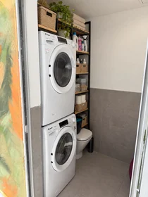 Private room at Carrer de García Lorca, image 16 of 19