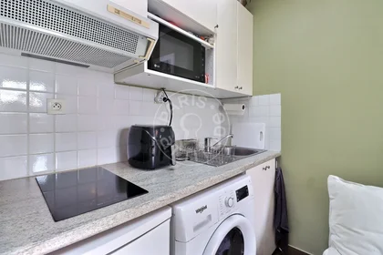 Entire apartment at Boulevard Henri IV, image 6 of 15