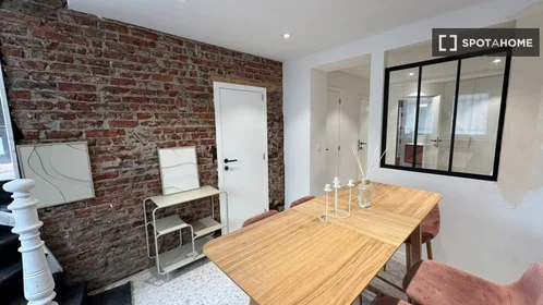 Private room at Rue de la Liberté, image 7 of 14