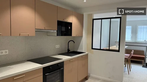 Private room at Rue de la Liberté, image 10 of 14