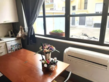 Logement entier à Via Eugenio Villoresi, image 6 de 11