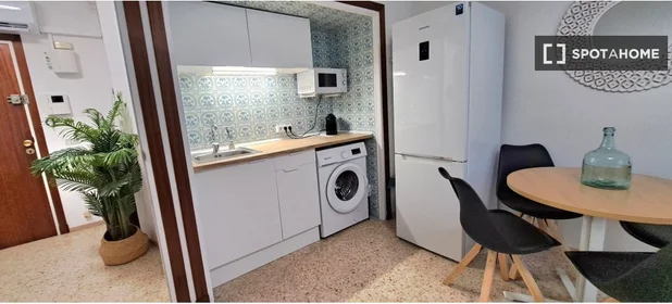 Apartamento inteiro em Calle de la Virgen del Socorro, imagem 8 de 12
