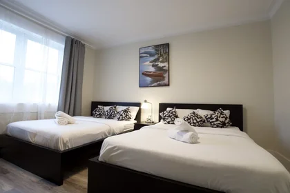 Apartamento inteiro em Boulevard Décarie 4586, imagem 12 de 24