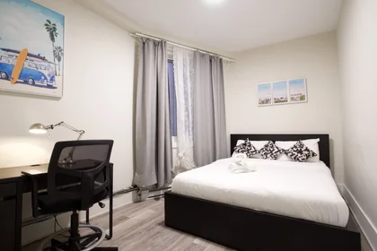 Apartamento inteiro em Boulevard Décarie 4586, imagem 14 de 24