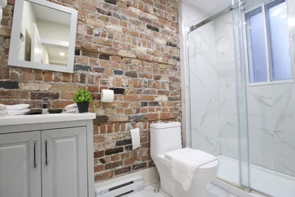 Apartamento inteiro em Boulevard Décarie 4586, imagem 19 de 24